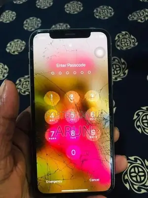 Apple iPhone XS (Used)