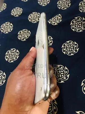 Apple iPhone XS (Used)