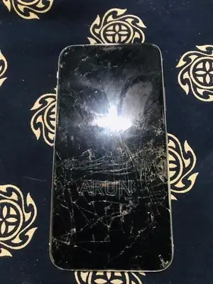 Apple iPhone XS (Used)