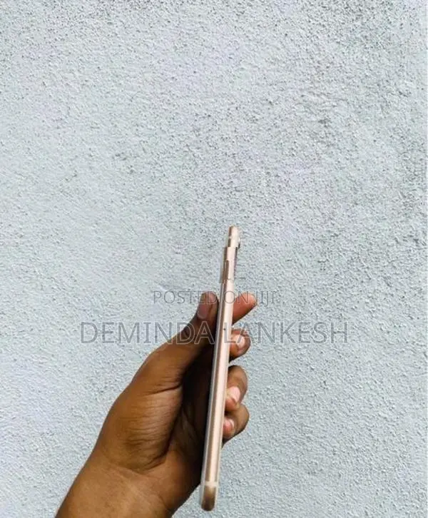 Apple iPhone 8 Plus (Used)
