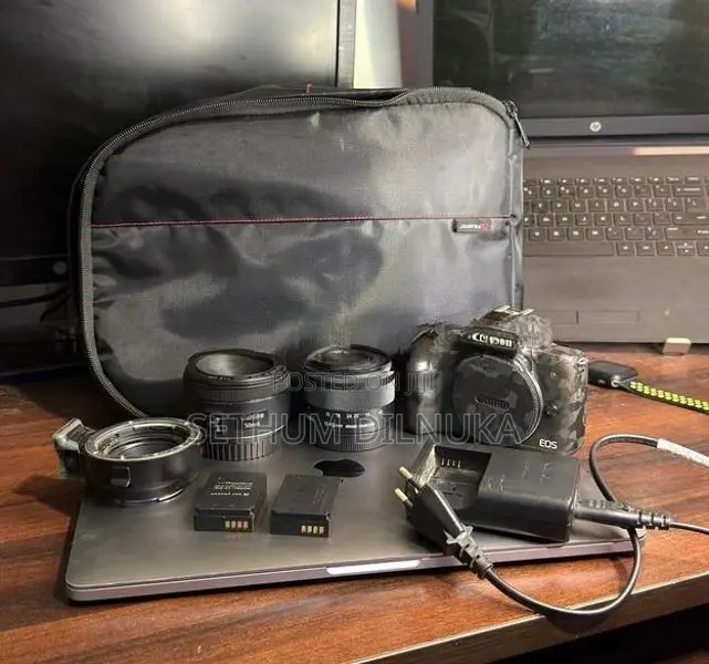 Canon M50