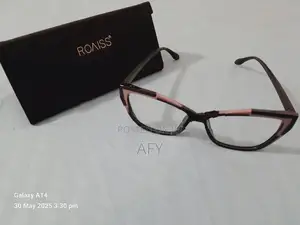 Spectacle