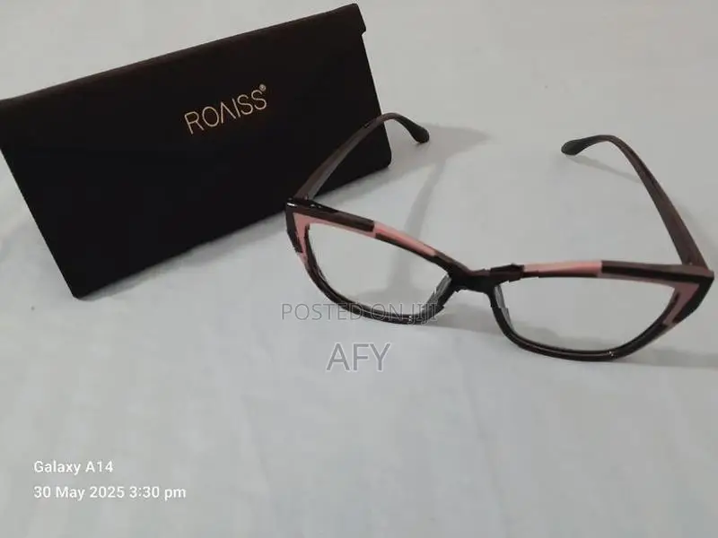 Spectacle