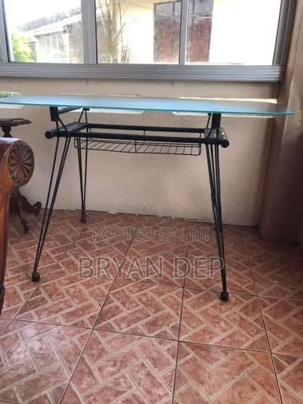 Furniture Tables with Chairs