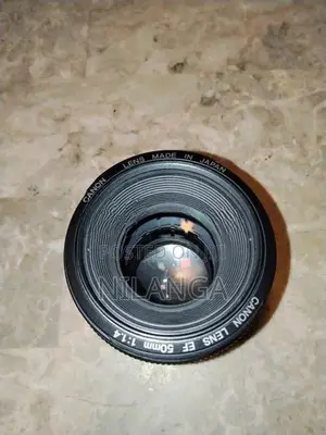 Canon 50mm f/1.4 Prime Gold Ring
