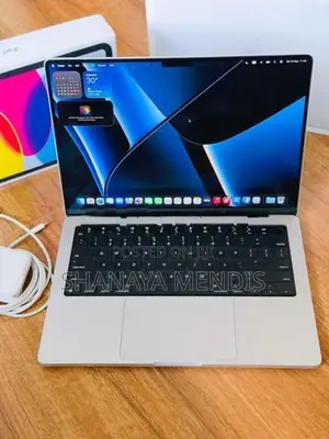 Apple MacBook M3 Pro 18GB/512GB Silver 2023