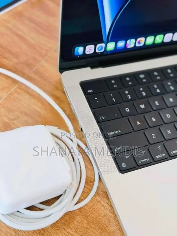 Apple MacBook M3 Pro 18GB/512GB Silver 2023