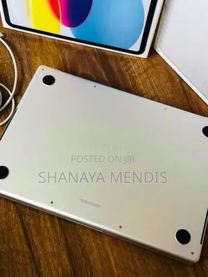 Apple MacBook M3 Pro 18GB/512GB Silver 2023