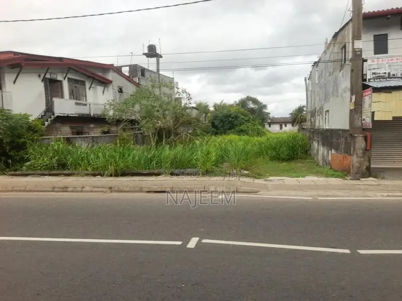 Land for Sale Moratuwa Galle Rd Facing
