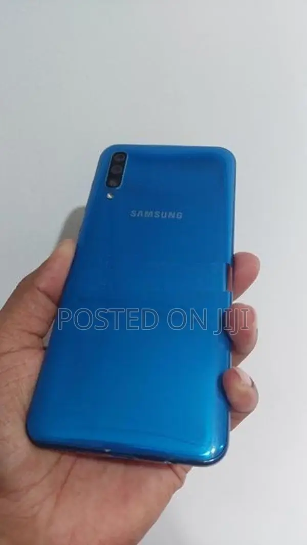 Samsung Galaxy A50 4GB 64GB (Used)
