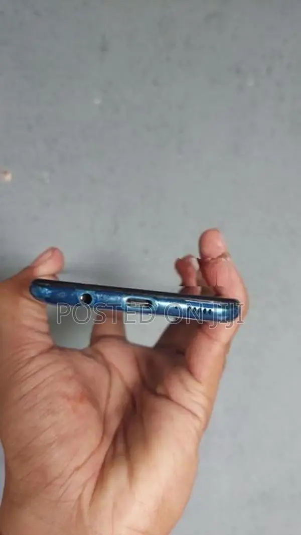 Samsung Galaxy A50 4GB 64GB (Used)