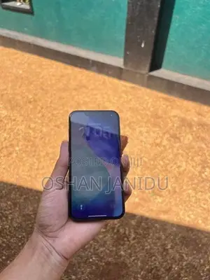 Apple iPhone 13 (Used)