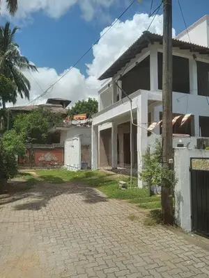 Luxury Three Storey House for Sale in Piliyandala