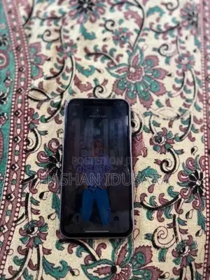 Apple iPhone 11 (Used)