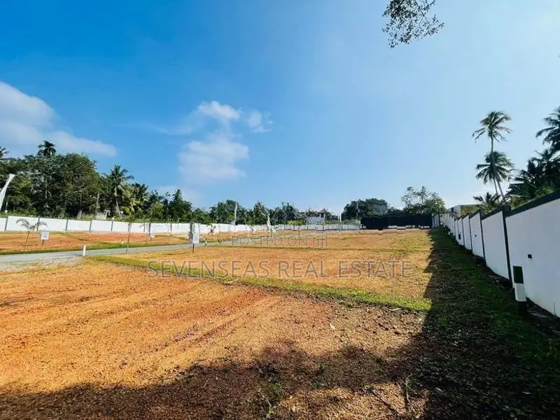 Exclusive Residential Land Plots for Sale in Athurugiriya