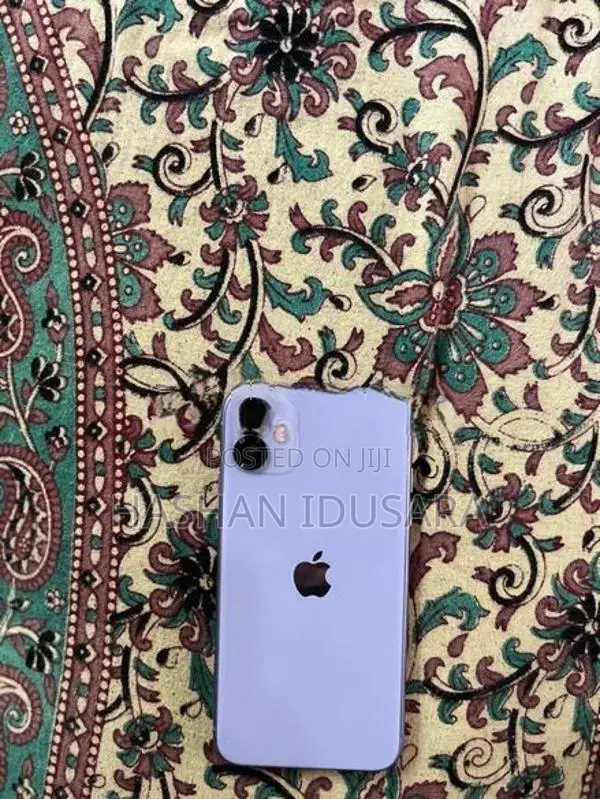 Apple iPhone 11 (Used)
