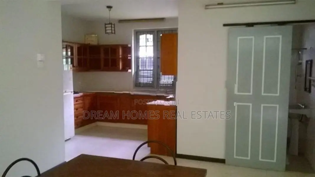 Well-Maintained Family Home on 12 Perches Kiribathgoda