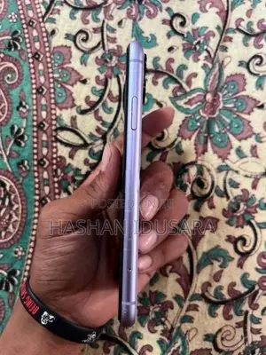 Apple iPhone 11 (Used)