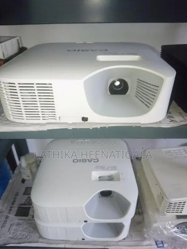 Multimedia projector CASIO XJ-V10X lumens 3300