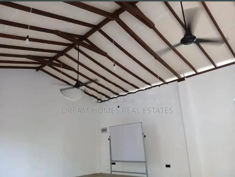 New Commercial Building for Rent – Apeksha Hospital Road, Maharagama