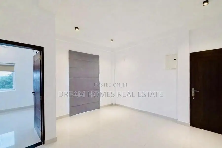 Modern Apartment for Sale in Aspire Athurugiriya