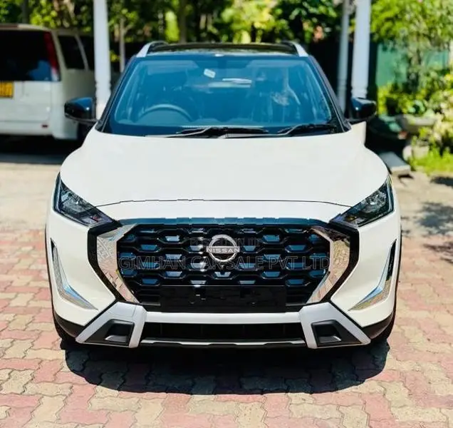 Nissan Magnite ACENTA EZ-SHIFT 2026