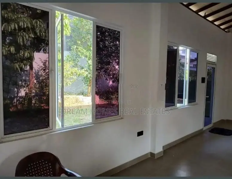 New Commercial Building for Rent – Apeksha Hospital Road, Maharagama