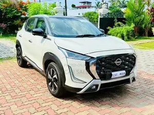 Nissan Magnite TEKNA PLUS EZ-SHIFT 2025