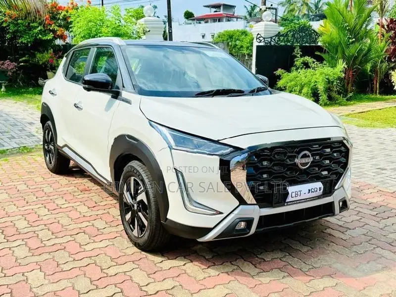 Nissan Magnite TEKNA PLUS EZ-SHIFT 2025