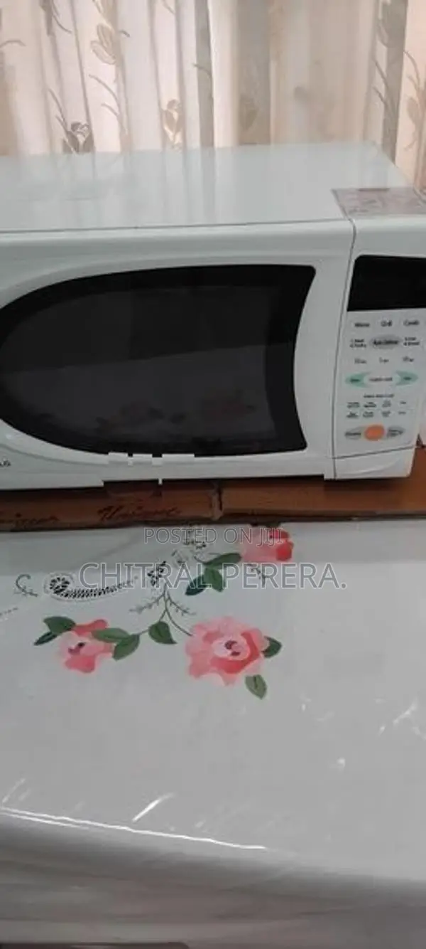 LG Microwaveoven with Grill and Convection