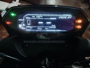Bajaj Pulsar NS160 Premium Black 2025
