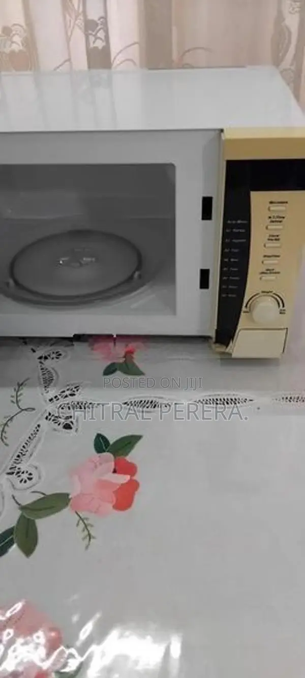 Sunny Microwave Oven