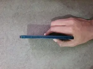 Apple iPhone 13 (Used)