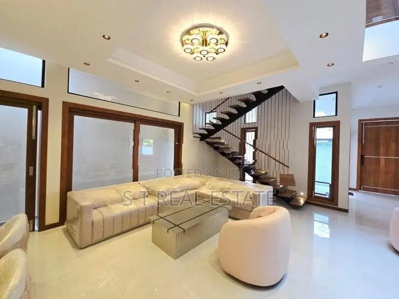 Architecture Designed 3 Storey House for Sale in Battaramulla