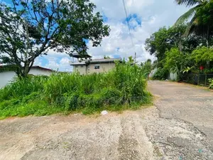 9.5 Perches Land Near Athurugiriya Junction