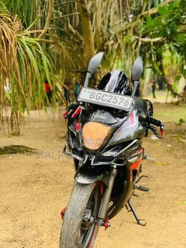 Suzuki Burgman 2017
