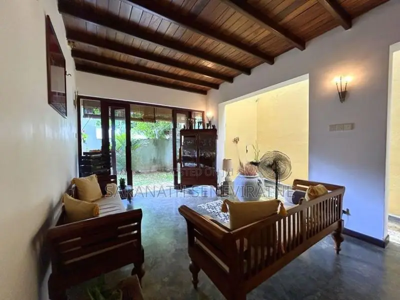 Luxury House With 3 Bedrooms Bathrooms - Baddagana Kotte