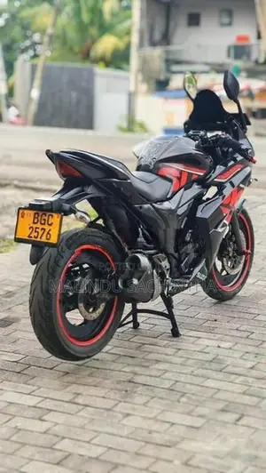 Suzuki Burgman 2017