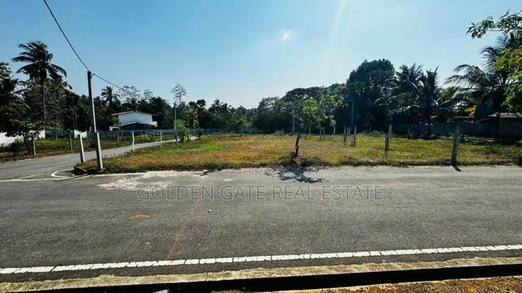 Kadawatha Ideal Residential Land for Sale