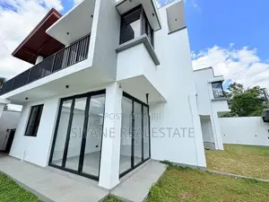Luxury House for Sale in Battamulla