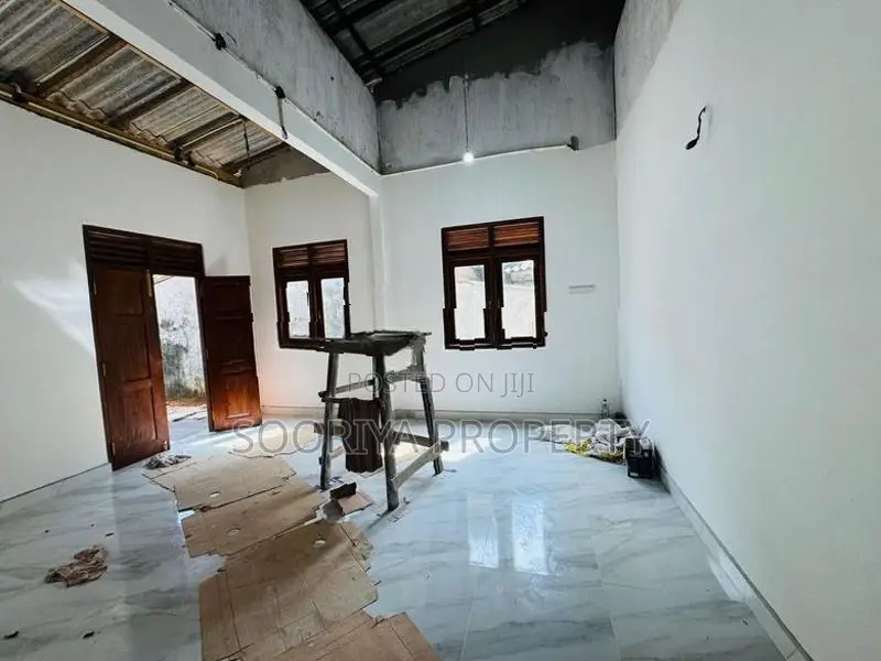 පිළියන්දලට ආසන්නව තනිමහල් නව නිවසක් විකිණීමට - Piliyandala Bataketthar