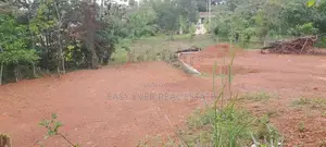 ගම්පහට කිට්ටුවෙන් බිම් කොටසක්