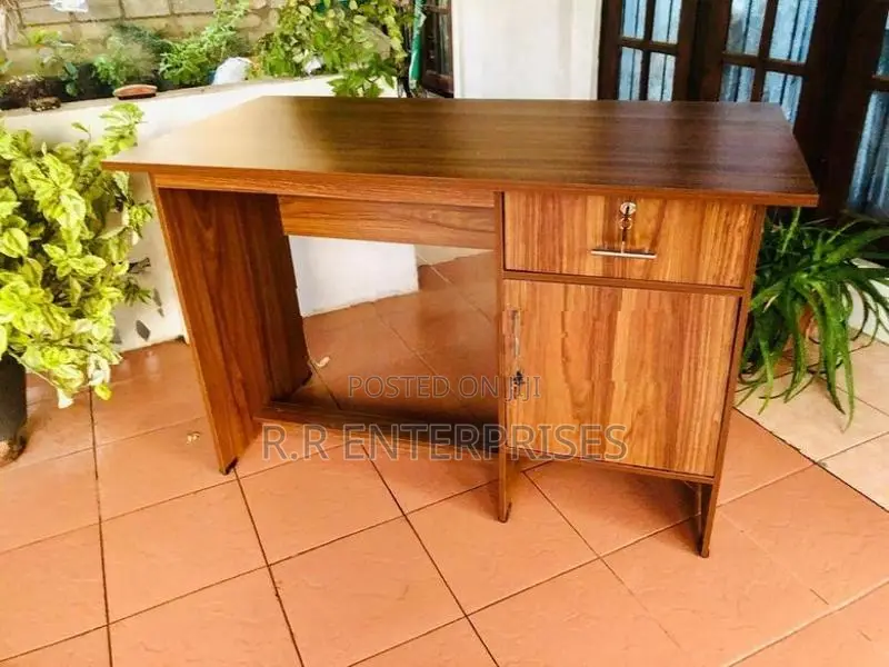New Melamine Office Table
