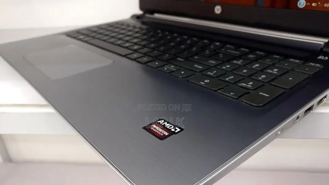 HP Pavilion Core i3 6100U–6th GEN 8GB RAM 128GB SSD
