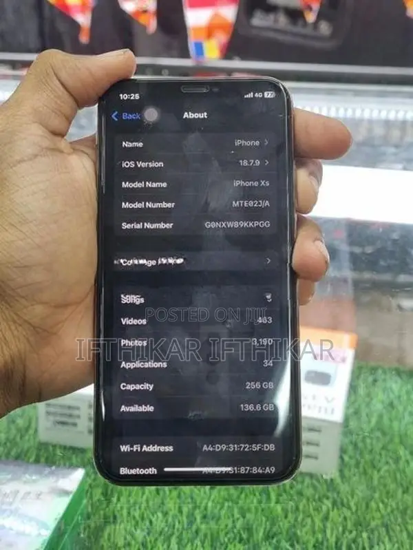 Apple iPhone XS (Used)