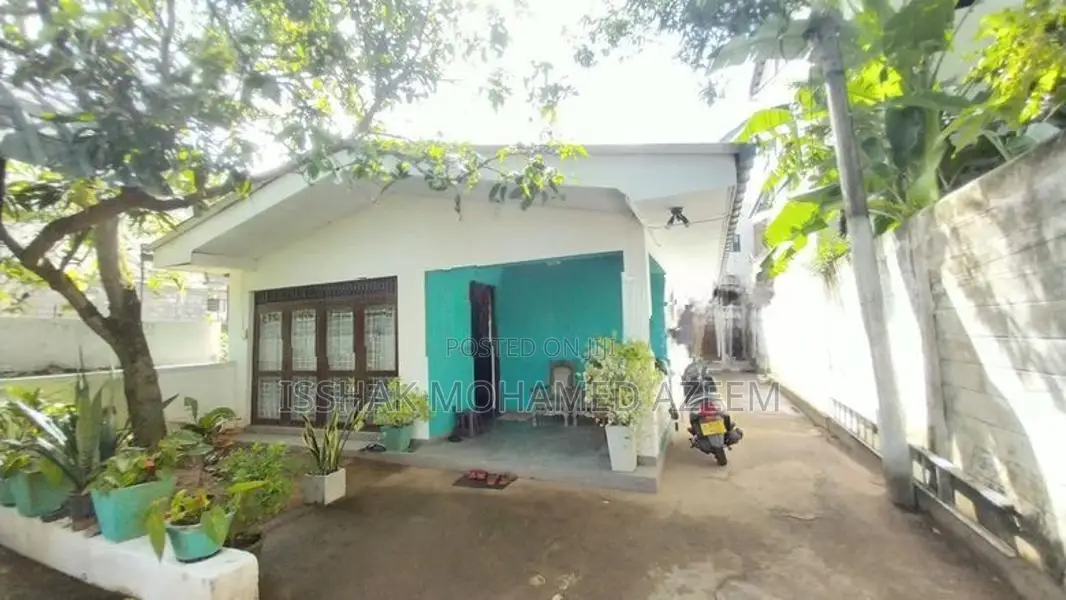 Single Story House for Sale - Mount Lavinia