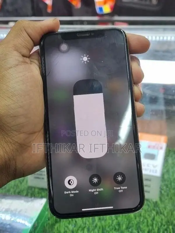 Apple iPhone XS (Used)