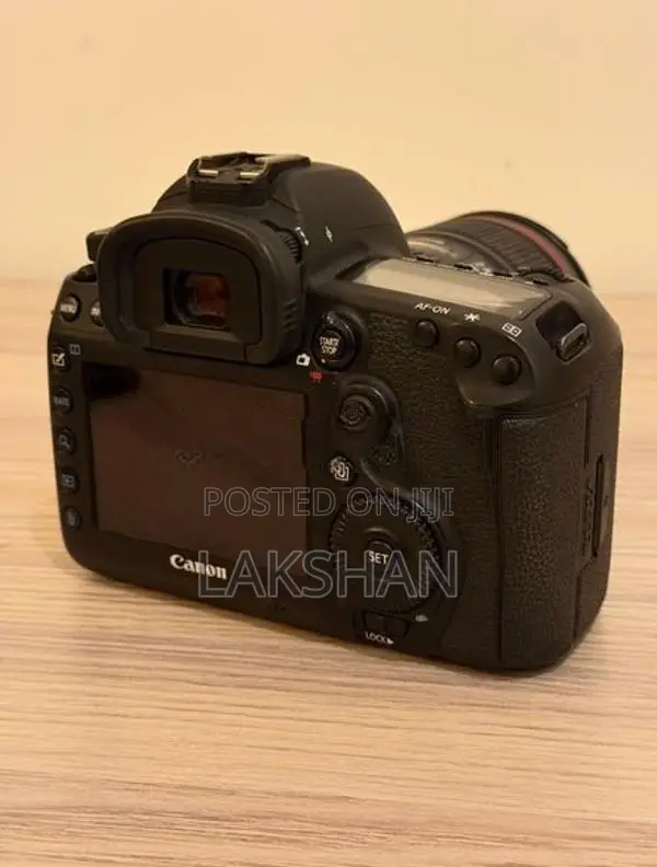 Canon 5D Mark IV Camera