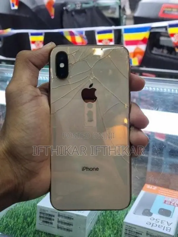 Apple iPhone XS (Used)