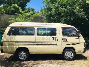 Mitsubishi L300 1990